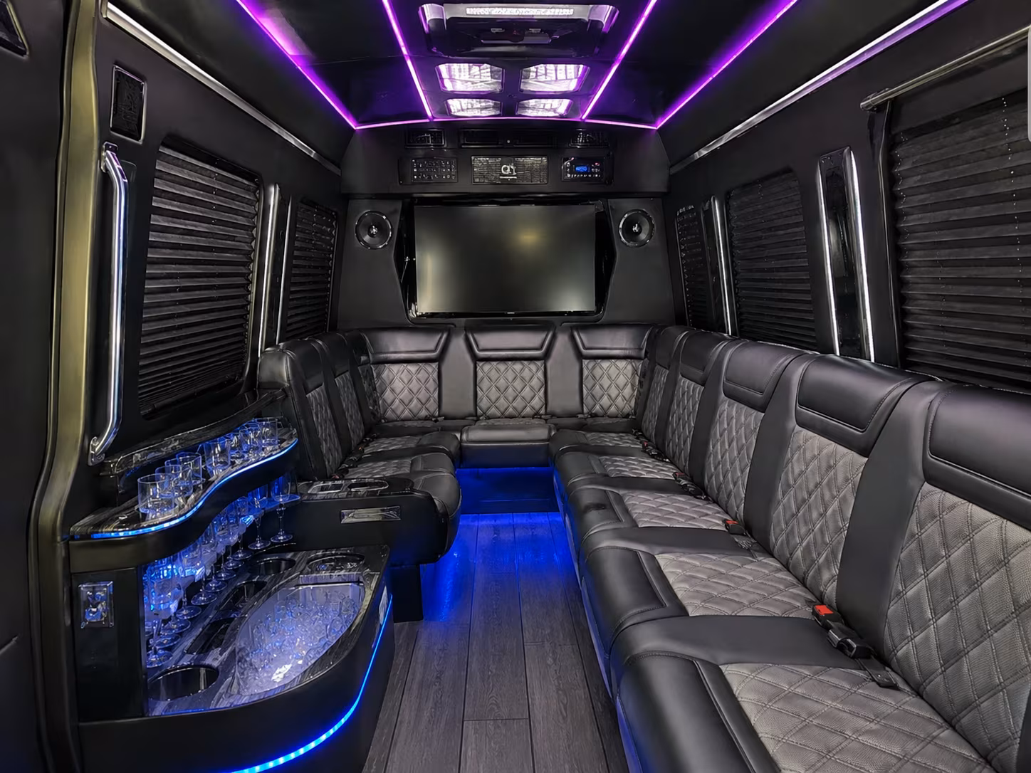 let charterbusserviceslosangeles com match you with the right bus for greek theatre and sunset strip shows