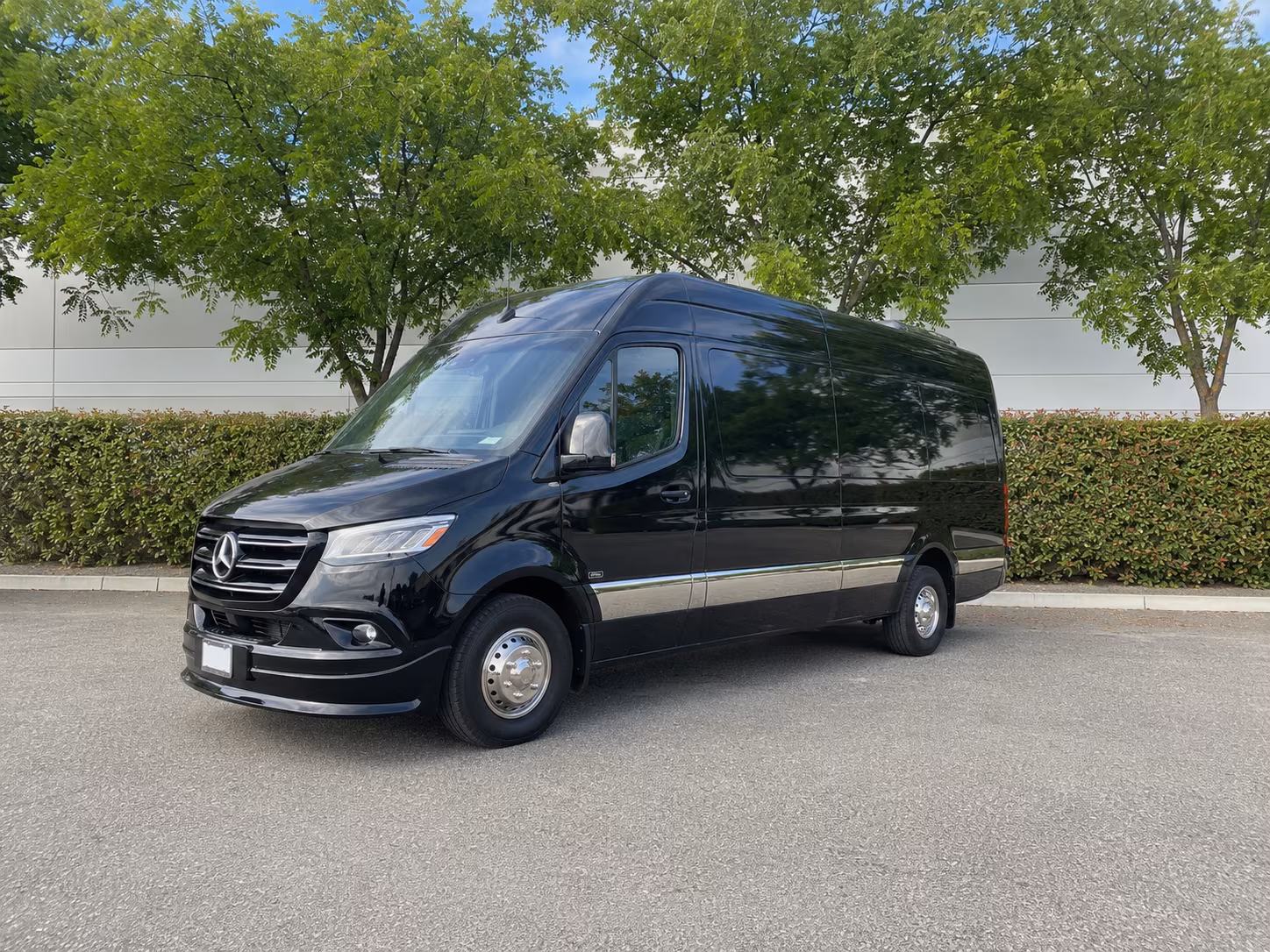 los angeles sporting event transportation onboard seating